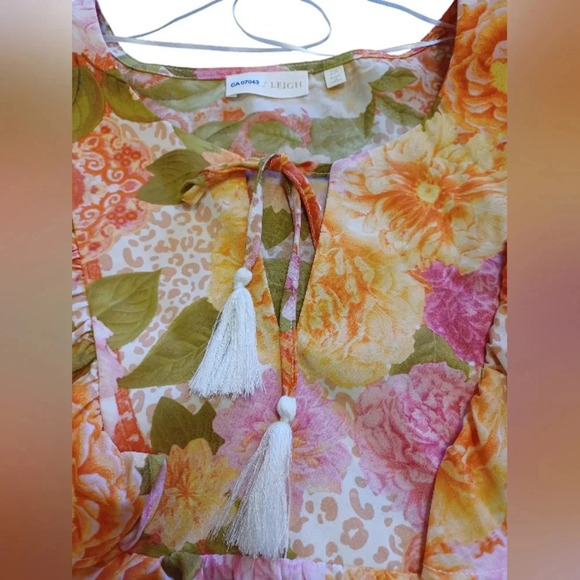 Sunny Leigh NWT Short Flutter Sleeve Floral Blouse Size 2X - Picture 6 of 9